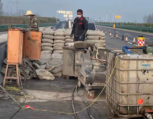阜康高速路病害处理